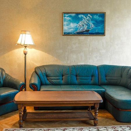 Comfort Near Opera Theater Odessa Ngoại thất bức ảnh